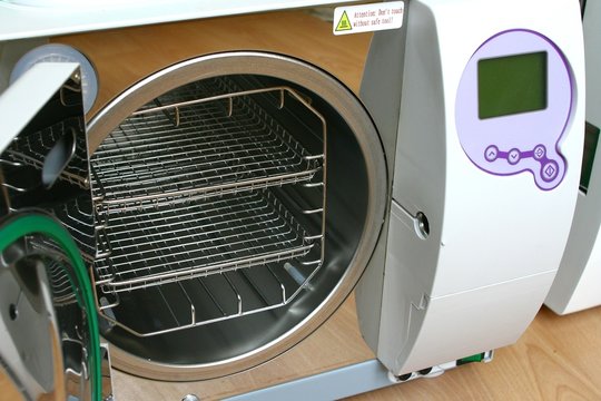 Steam Steriliser (autoclave) Class B With Visible Chamber.