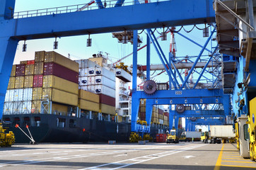 Seaport Freight - Shipping Cargo