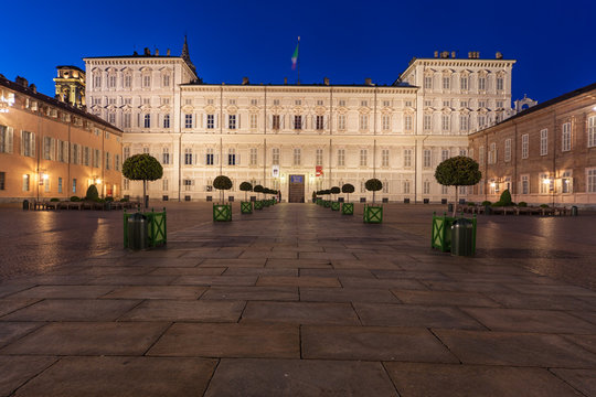 Palazzo Reale di Torino al tramonto (7) - Piazza Castello