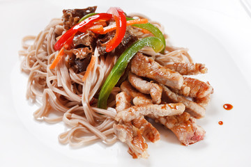 meat with noodles and vegetables