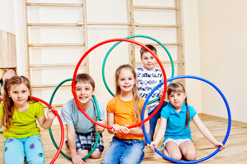 Kids with hula hoops - 40836175