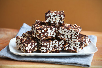 Puffed rice chocolate squares, made at home - 40839598