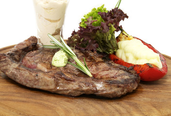 жаренный стейк