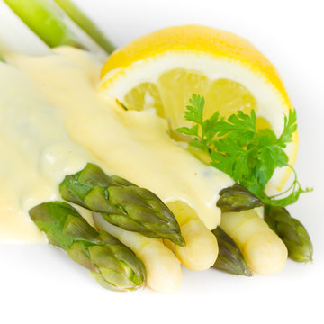 Spagel mit Hollandaise