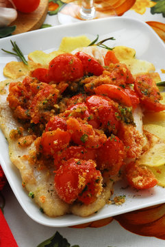 Mormore alle erbe e pomodori