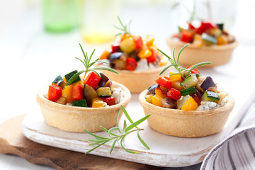 Tartlets with vegetables