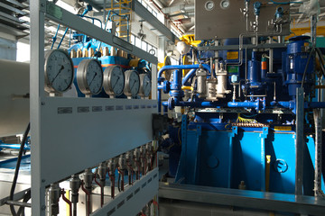 Pumping equipment mounted on oil transfer station