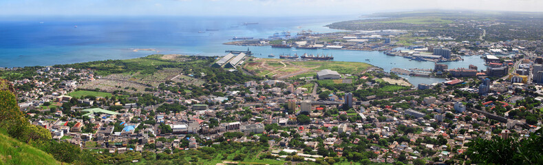 Panoramic view of a portal infrastructure