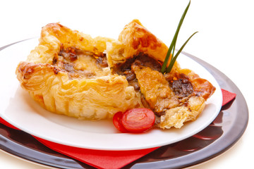 Blätterteig-Törtchen mit Pilzfüllung.