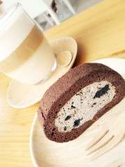 chocolate and greentea roll cake