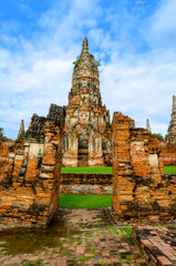 Obraz premium Ruin Brick Temple in Ayuttaya, Thailand