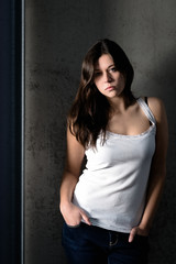 Fototapeta premium Outdoor Portrait einer schönen jungen Frau
