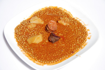 GUISO DE LENTEJAS. ESPAÑOL