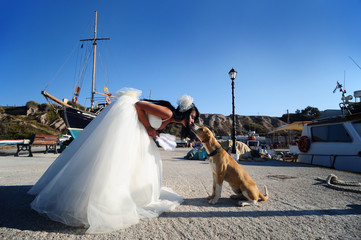 A bride in a Santorini port