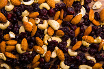 Nuts and cranberries composition