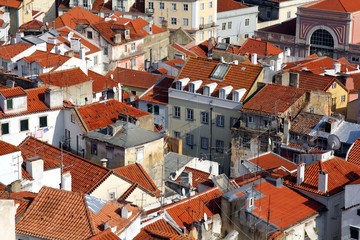 Fototapeta na wymiar Lisbon - View over Alfama