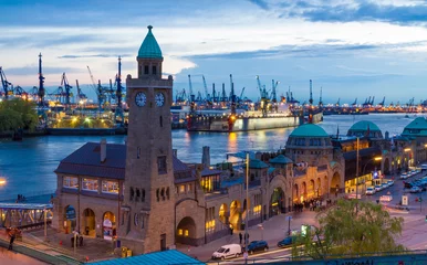 Hamburg, Landungsbrücken © Jan Schuler