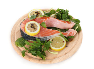 Red fish with lemon and parsley