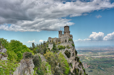 Fototapeta na wymiar forteca San Marino