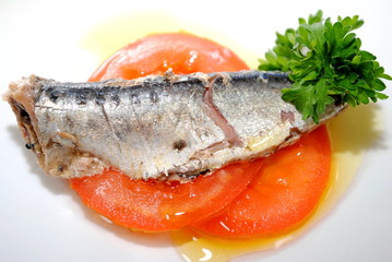 Canned Sardine with Tomato and Parsley