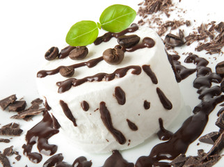 Vanilla ice cream with chocolate