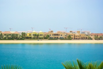 Fototapeta premium Jumeirah Dubai Palm Island House, United Arab Emirates .