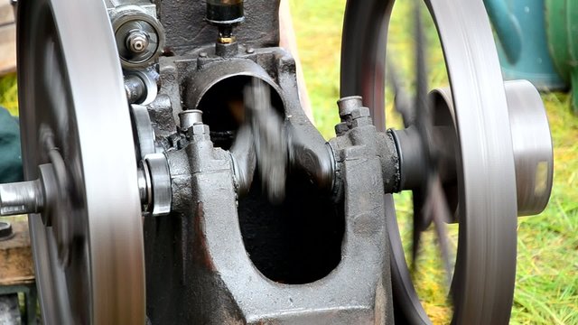 moteur &agrave; combustion, piston