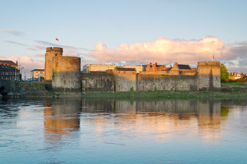 Naklejka na ściany i meble Zamek króla Jana w Limerick, Irlandia