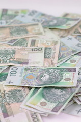 Rozrzucone banknoty PLN