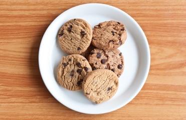 chocolate chips cookies.