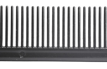 teeth of the comb close