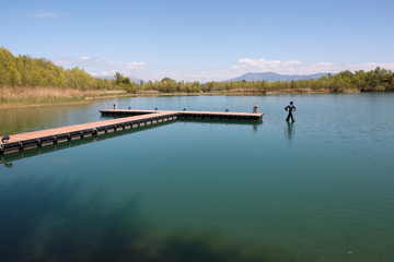 Fototapeta premium Camminando sull'acqua