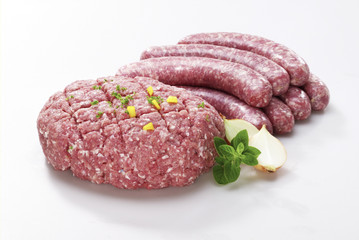 Mett und Mettwürste roh