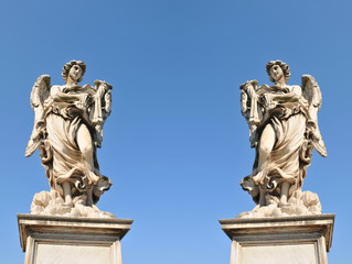 Fototapeta na wymiar Statues