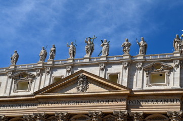 Fototapeta na wymiar Szczegóły Bazyliki św Piotra w Rzymie