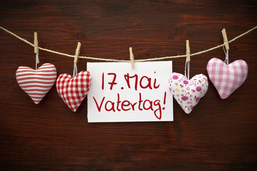 4 Stoffherzen mit Vatertag