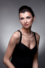 Naklejka premium Portrait of luxury woman in exclusive jewelry