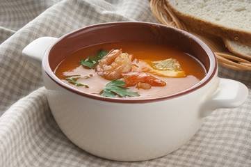 Tomato soup with shrimps