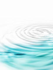 Wasseroberfläche mit  Wellenkreisen hellblau weiss