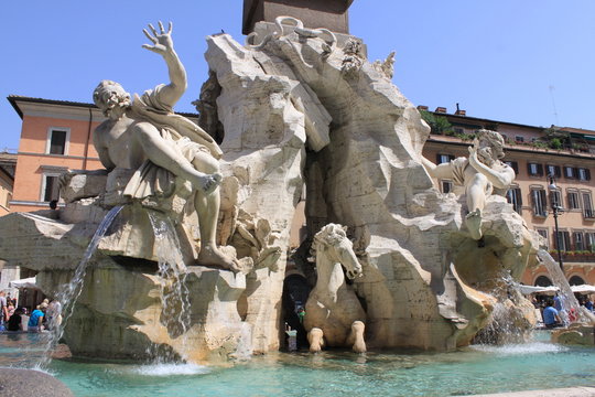 Fontaine des Quatre-Fleuves, place Navone &agrave; Rome - Italie