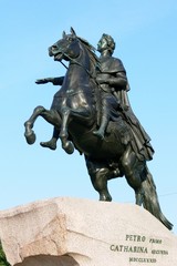 Fototapeta na wymiar equestrian statue of Tsar Peter The Great in Saint Petersburg