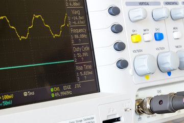 distorted voltage waveforms on a digital oscilloscope laboratory - obrazy, fototapety, plakaty