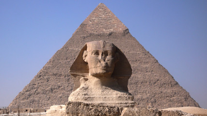 Esfinge y pirámide de Jafra en Giza, Egipto