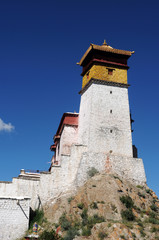 Fototapeta premium Ancient Tibetan castle