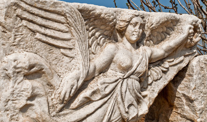 Efes Antik Kent Nike Heykeli 3