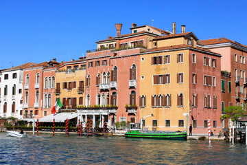 Fototapeta na wymiar Grand canal de Venise - Italie