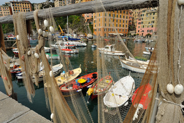 Camogli, Liguria - Tipiche case colorate sul porto
