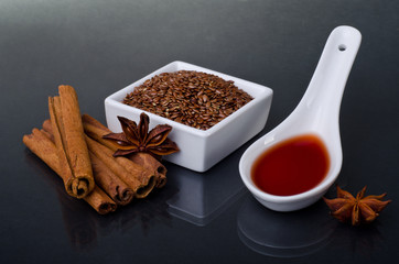 Star anise, cinnamon and flax
