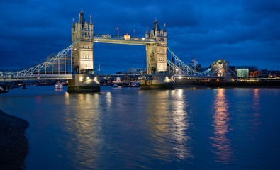 Obraz premium Tower Bridge at Night