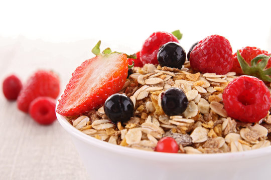 cereals with berry fruit